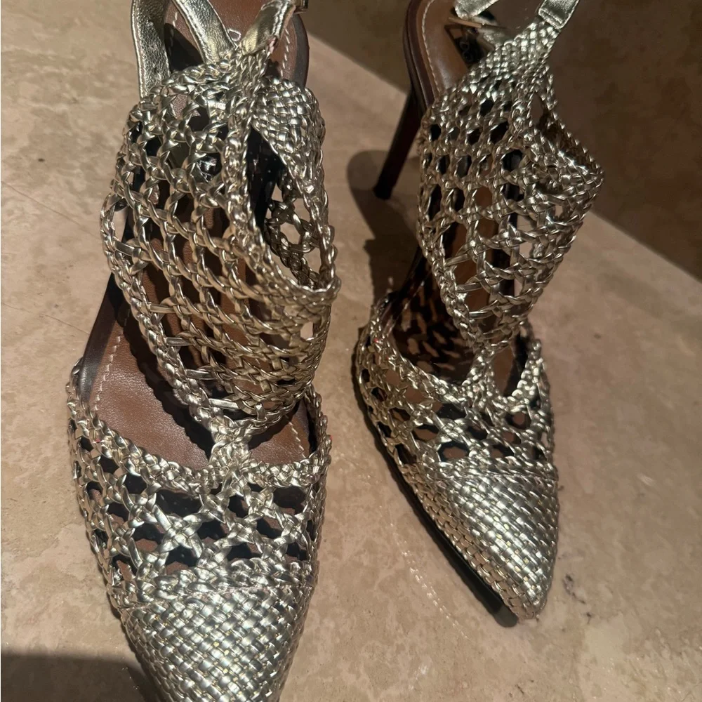 Donald J. Pliner intricate braided